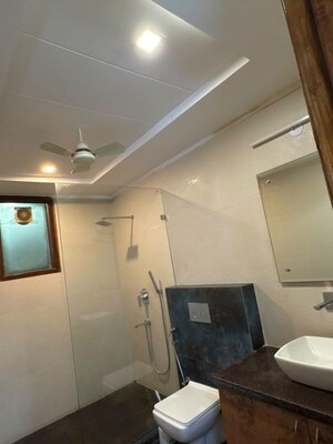 Bathroom in 4 BHK Builder Floor at SS Mayfield Gardens, Sector 51 – for Rent