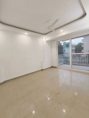3 BHK Apartment For Rent in Sector 10a