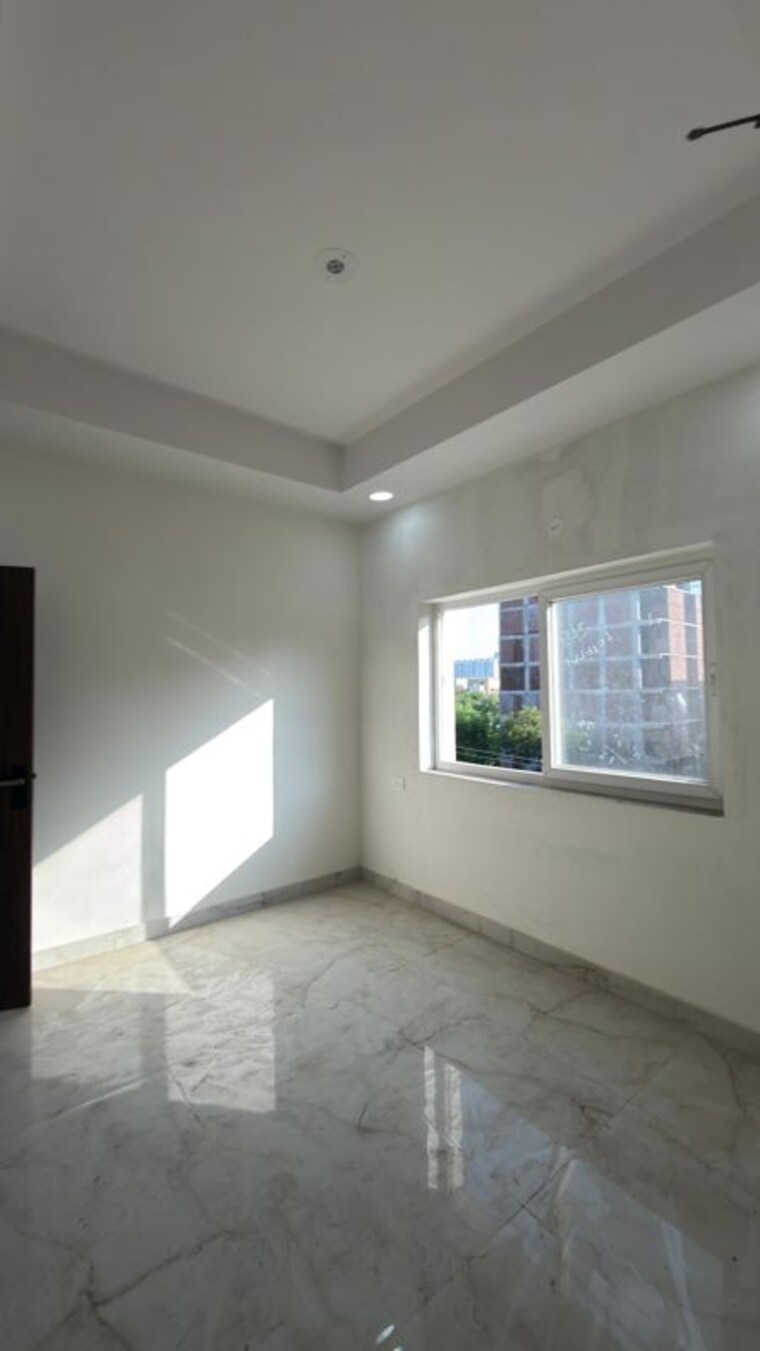 Room, villa-vegas-royal-residency 3 Bedroom 1700 Sq.Ft. Builder Floor In Sector 104 Noida 10719320