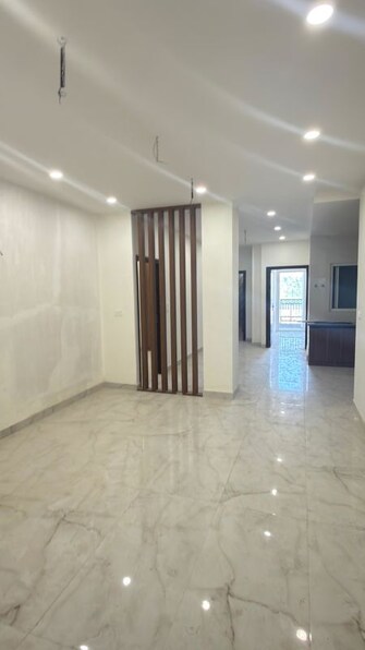3 BHK +Builder Floor For Sale in Villa Vegas Royal Residency in Sector 104, Noida
