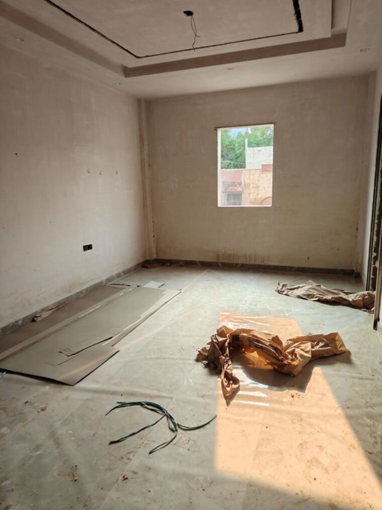 Room, model town 5 Bedroom 4050 Sq.Ft. Builder Floor In Model Town Delhi 10719366