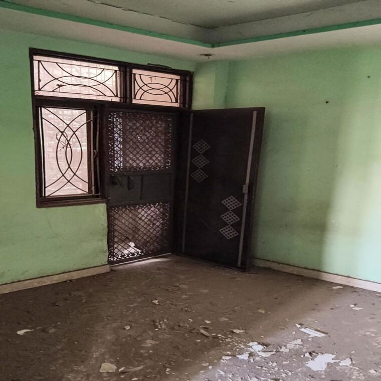 Room, loni  37.16 Sq.Mt. Apartment In Loni Ghaziabad 10719422