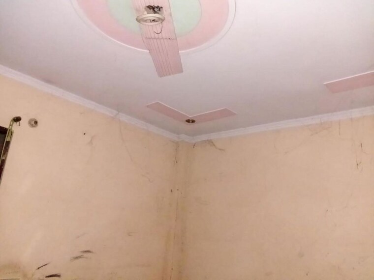 Room, dasna  70 Sq.Mt. Apartment In Dasna Ghaziabad 10719425