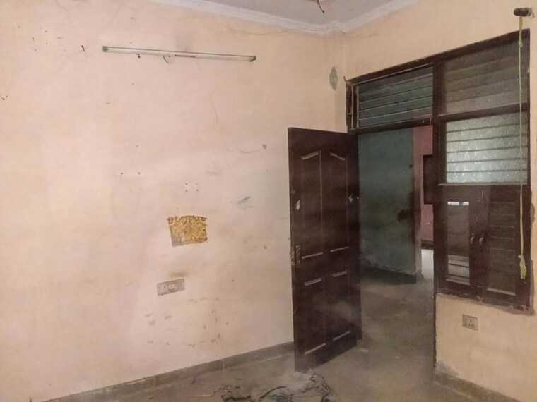 Room, dasna  70 Sq.Mt. Apartment In Dasna Ghaziabad 10719425