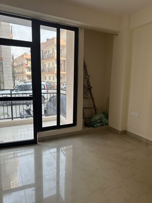 Room in 3 BHK Apartment at Renowned Lotus Srishti, Sain Vihar – for Rent