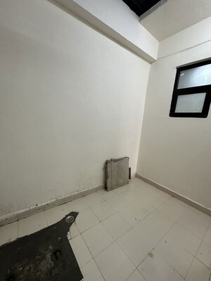 Room in 3 BHK Apartment at Renowned Lotus Srishti, Sain Vihar – for Rent