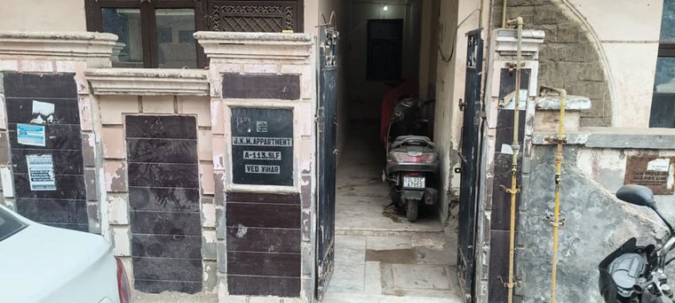  Parking, loni  400 Sq.Ft. Apartment In Loni Ghaziabad 10719455