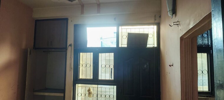 Room, loni  400 Sq.Ft. Apartment In Loni Ghaziabad 10719455