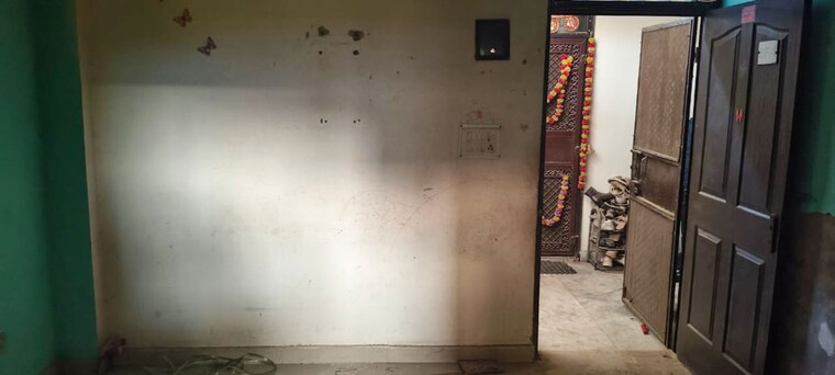 Room, loni  400 Sq.Ft. Apartment In Loni Ghaziabad 10719455