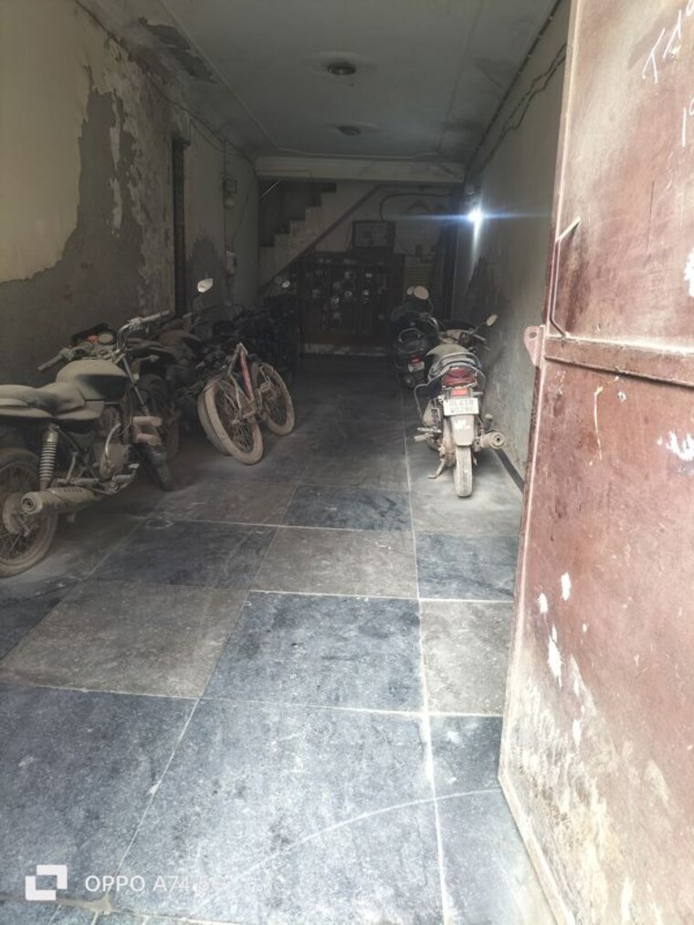  Parking, loni  400 Sq.Ft. Apartment In Loni Ghaziabad 10719456