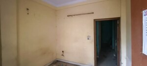 Room in  Apartment at Loni – for Sale