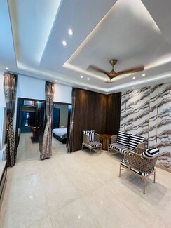 3 BHK +Apartment For Sale in Pir Machalla