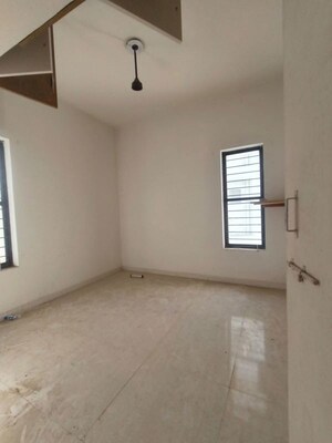 Room in  Apartment at Padra Road – for Sale