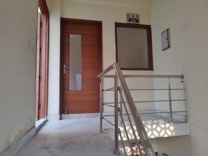 Staircase in 6+ BHK Independent House at Jaypee Kensington Park Apartments, Sector 133 – for Sale