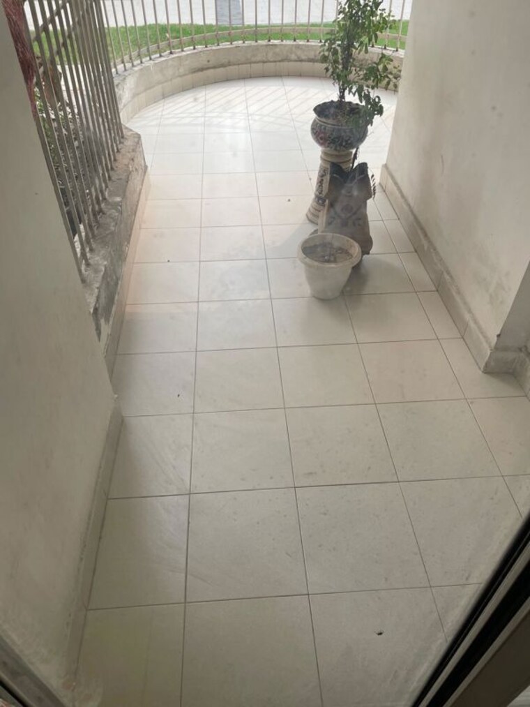 Balcony, ajnara-grand-heritage 3 Bedroom 1395 Sq.Ft. Apartment In Sector 74 Noida 10719551