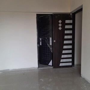 Room in 2.5 BHK Apartment at Kanakia Samarpan, Borivali East – for Rent