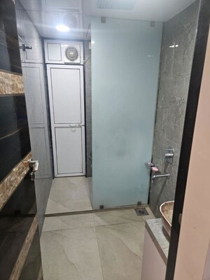 Bathroom in 4 BHK Apartment at Lokhandwala Whispering Palms XXclusives, Kandivali East – for Rent