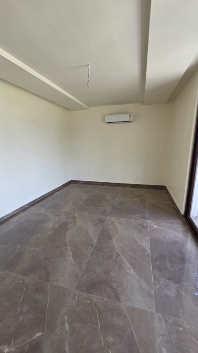 Room, motia-aerogreens 5 Bedroom 225 Sq.Yd. Apartment In Dyalpur Zirakpur 10719573