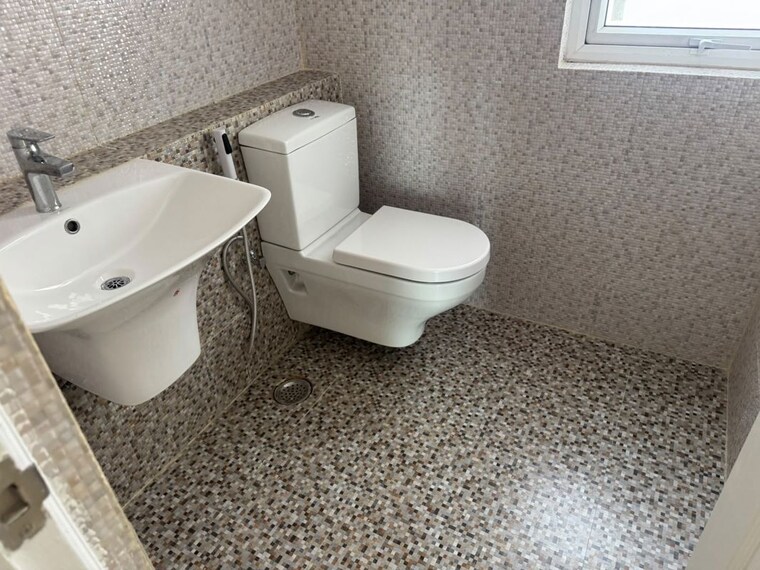 Bathroom, godrej-air-sector-85 2.5 Bedroom 1490 Sq.Ft. Apartment In Sector 85 Gurgaon 10719613