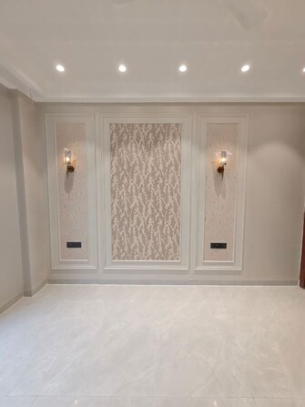 4 BHK +  360 Sq.Yd. Builder Floor in Auram Floor