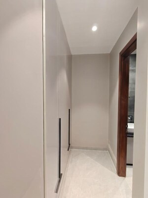 Building Lobby in 4 BHK Builder Floor at Auram Floor, South City 2 – for Sale
