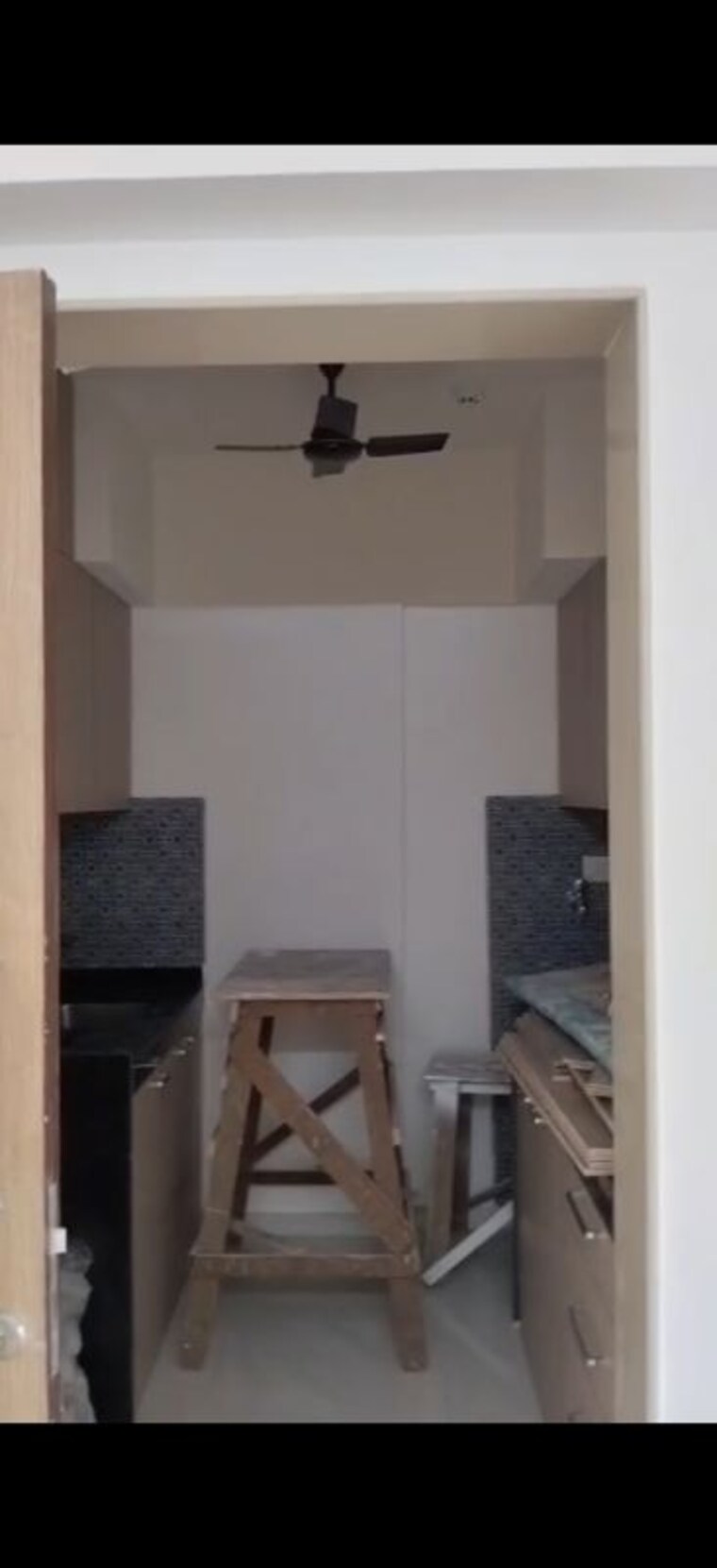 Kitchen, lodha-crown-kolshet 2 Bedroom 530 Sq.Ft. Apartment In Kolshet Road Thane 10719785