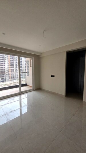 Room in 3.5 BHK Apartment at The Ananta Aspire, Utrathiya – for Sale