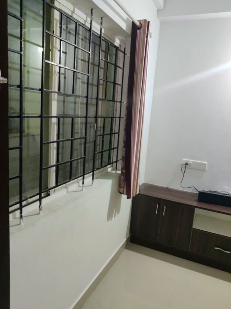 Room, pragathi-royale-ii 1 Bedroom 630 Sq.Ft. Apartment In Electronic City Bangalore 10719849