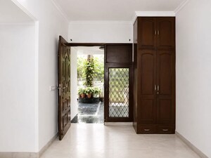 Room in 2 BHK Builder Floor at Greater Kailash – for Rent
