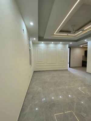 Room in 3 BHK Builder Floor at Chattarpur – for Rent