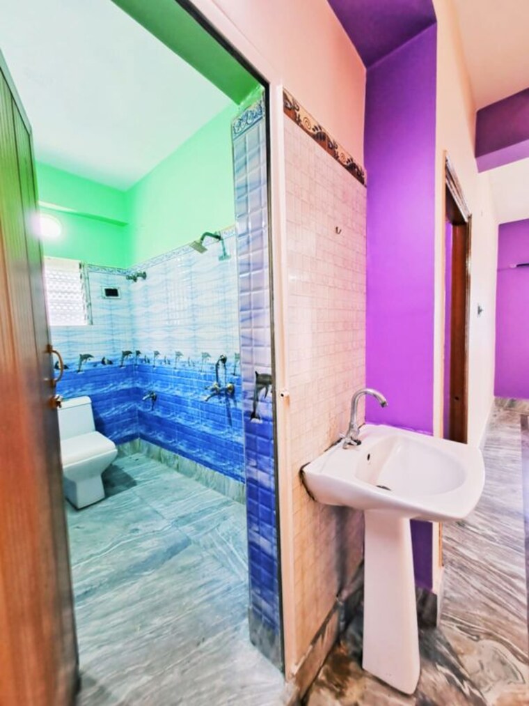 Attached Bathroom, italgacha 2 Bedroom 950 Sq.Ft. Apartment In Italgacha Kolkata 10719956