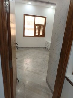 3 BHK Builder Floor For Rent in Rohini