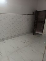 1.5 BHK 500 Sq.Ft. Builder Floor in Rohini Sector 11