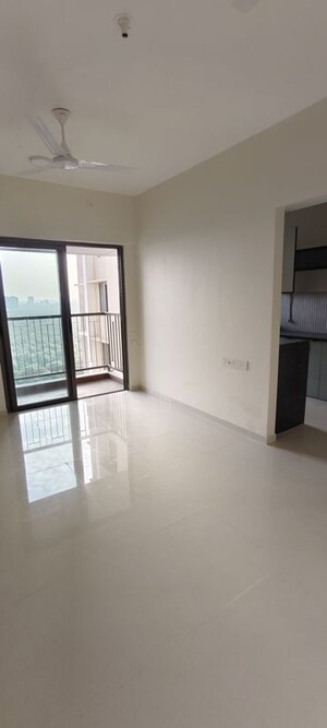 Room in 1 BHK Apartment at Kalpataru Srishti Namaah, Mira Road – for Sale