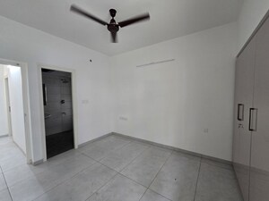 Room in 2 BHK Apartment at Casagrand Boulevard, Hennur Road – for Rent