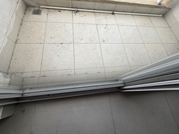 Balcony, mantri-webcity 2 Bedroom 1010 Sq.Ft. Apartment In Hennur Road Bangalore 10720010