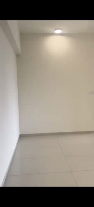 Room in 2 BHK Apartment at Prestige Siesta, Mulund West – for Sale