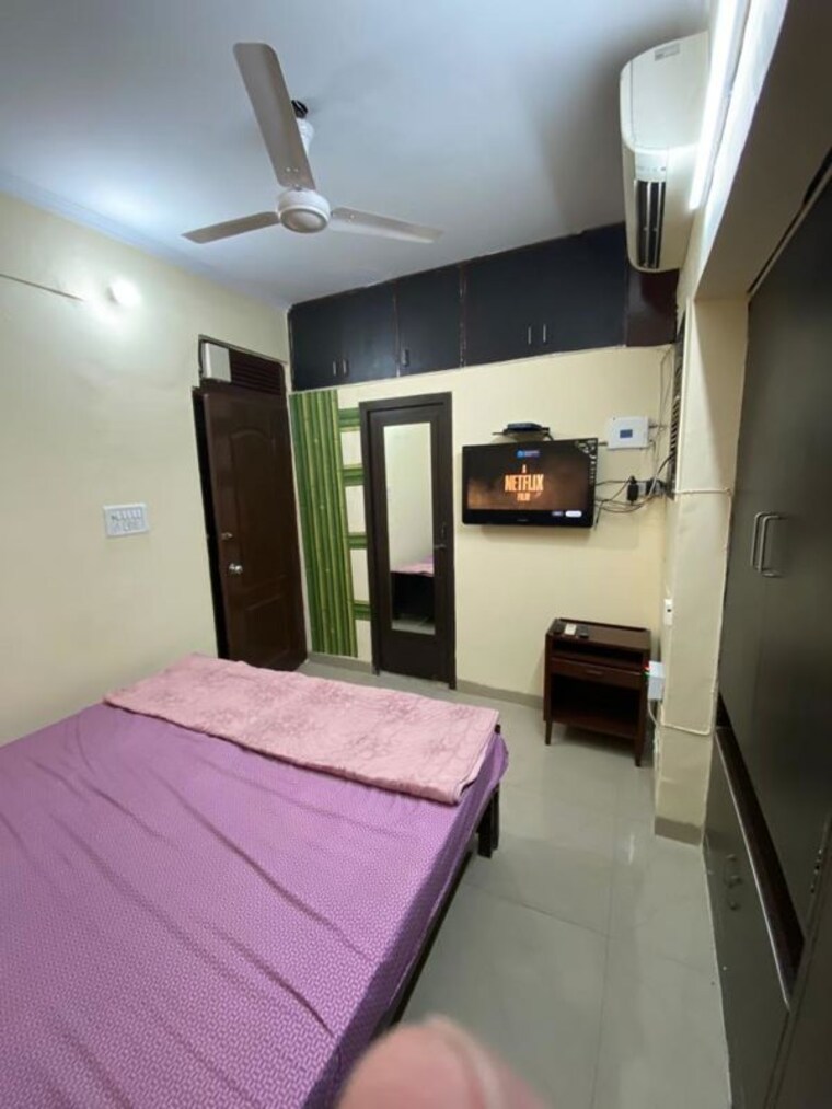 Bedroom, lajpat nagar 2 Bedroom 900 Sq.Ft. Builder Floor In Lajpat Nagar Delhi 10720014