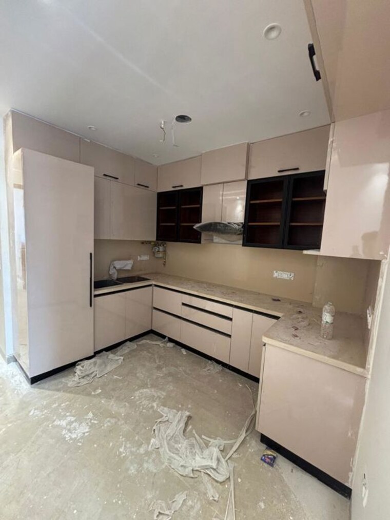 Kitchen, saket 3 Bedroom 150 Sq.Yd. Apartment In Saket Delhi 10720016