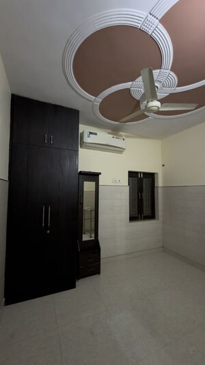 Master Bedroom in 2 BHK Apartment at Gtb Enclave – for Rent