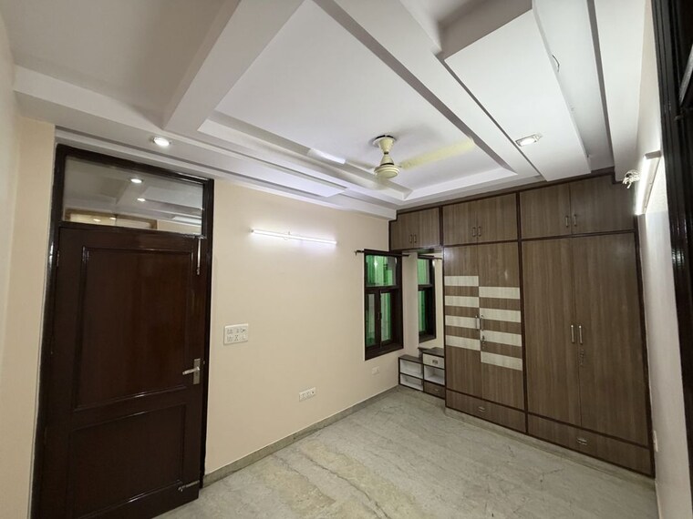 Room, patel nagar 2 Bedroom 1000 Sq.Ft. Builder Floor In Patel Nagar Delhi 10720050