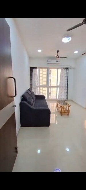 1 BHK Apartment For Rent in Ruparel Nova, Wadala