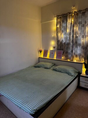 Bedroom in  Pg at Lokhandwala Complex – for Rent