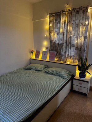 Bedroom in  Pg at Lokhandwala Complex – for Rent