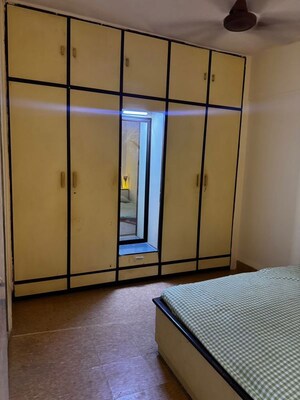 Bedroom in  Pg at Lokhandwala Complex – for Rent