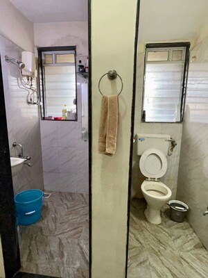 Bathroom in 1 BHK Apartment at Borivali West – for Rent