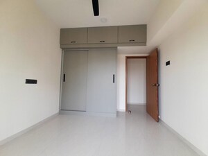 Room in 2 BHK Apartment at Unnat Nagar – for Rent
