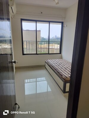 Room in 2.5 BHK Apartment at New Neelam CHS, Andheri West – for Rent