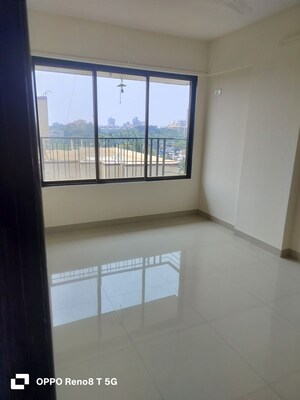 Room in 2.5 BHK Apartment at New Neelam CHS, Andheri West – for Rent