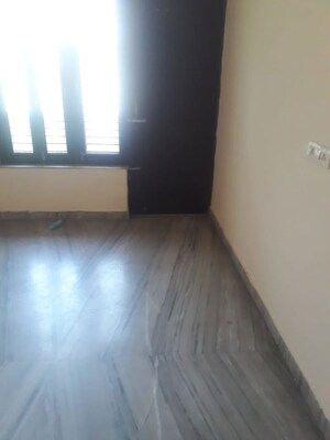 Room in 2 BHK Independent House at Sector 14 – for Rent